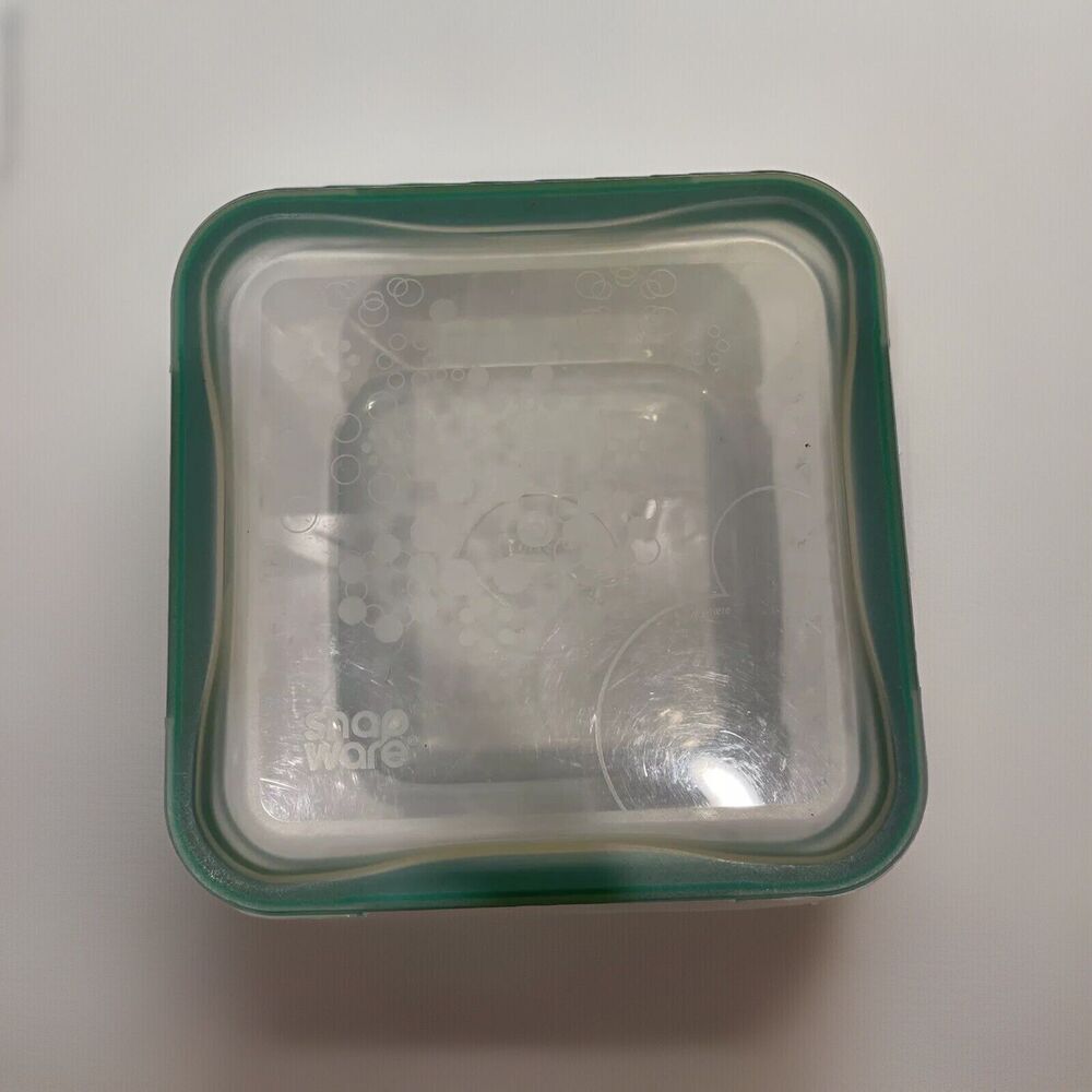 Pyrex 4 Cup 950 ML #8704 Blue Tint Square Glass Dish With Locking Lid